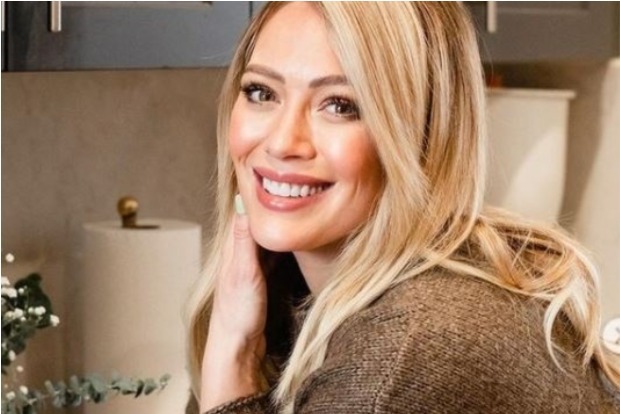 Hilary Duff tests positive for COVID-19 Hilary Duff tests positive for COVID-19