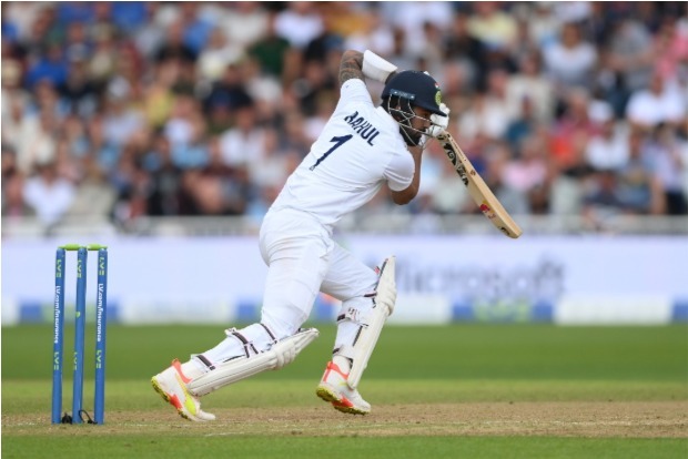 3rd Test: Rahul falls at stroke of lunch, India trail by 320 runs