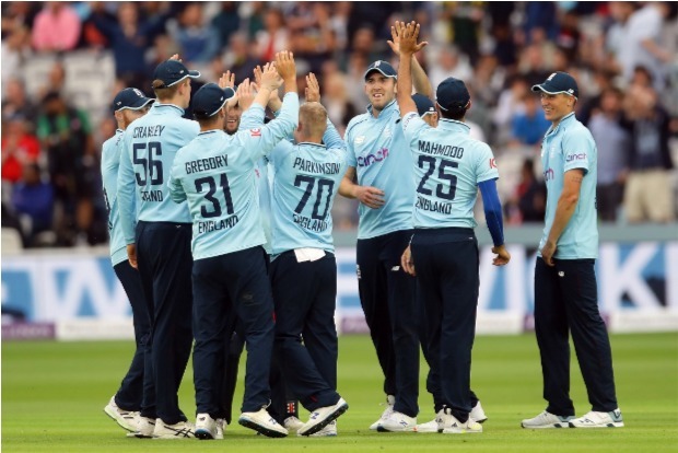 3rd Test: Twitter praises England for a big win