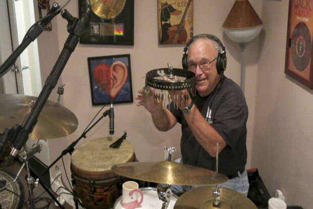 Dolly Partons Drummer Kenny Malone Dies Of Covid At 83 Dolly Partons Drummer Kenny Malone Dies Of Covid At 83