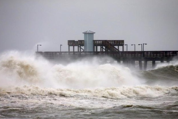 Intensifying Hurricane Ida expected to slam Louisiana