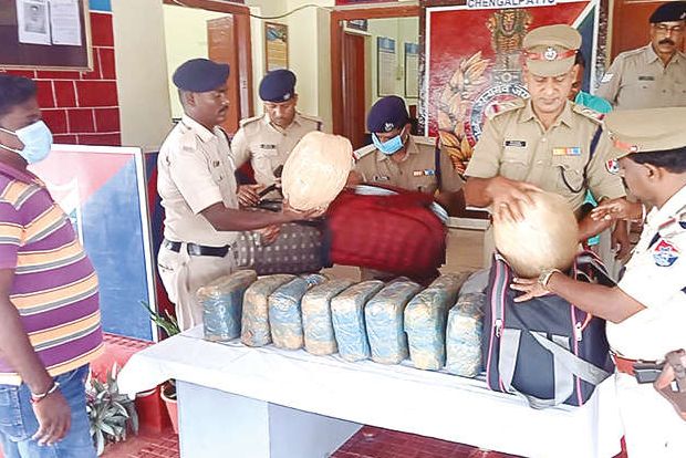 GRP seizes 30 kg ganja at Chengalpattu rly station