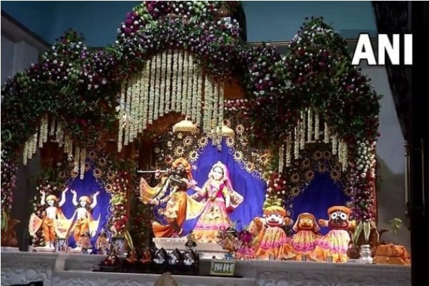 Devotees throng temples in Mathura on Janmashtami