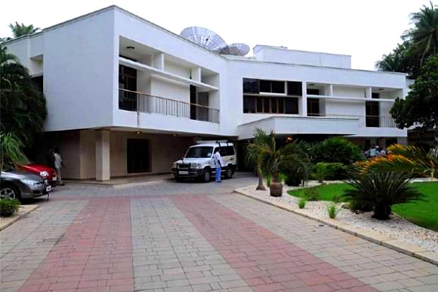 AIADMK appeals against HC order quashing taking over of Jayalalithaas Veda Nilayam