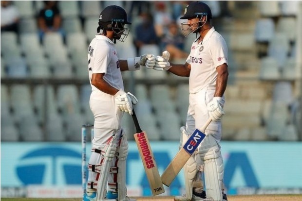 INDvNZ: India reach 221/4 at stumps against New Zealand on Day 1