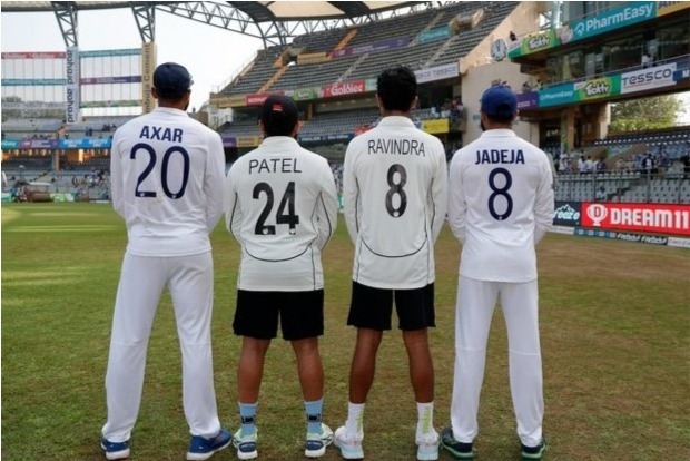 IndvsNZ: Top spinners create picture-perfect moment after 2nd Test