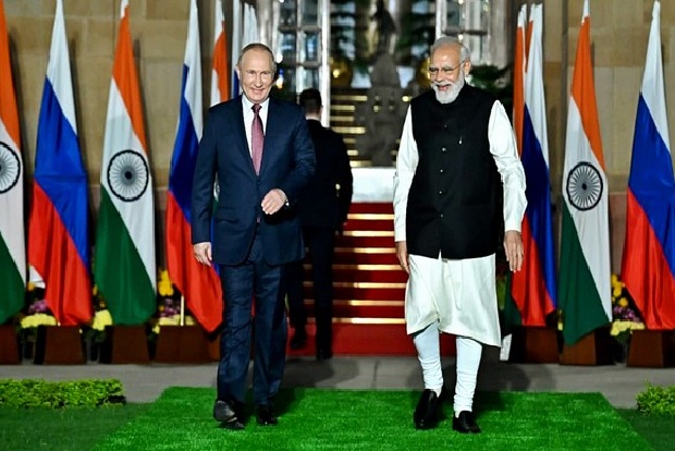 PM Modi, Russian President hold annual summit meeting