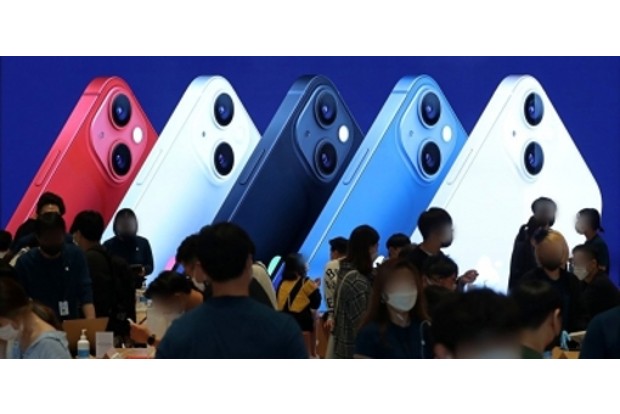 Apple to boost iPhone shipments by 30pc in 2022: Report