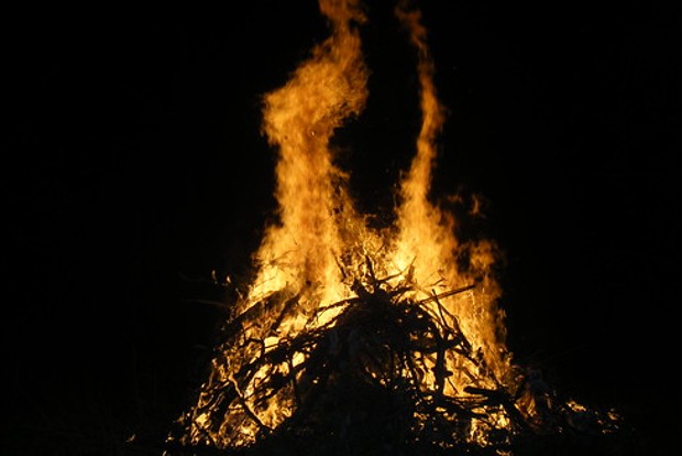 Hut catches fire, Nonagenarian killed in Thanjavur Hut catches fire, Nonagenarian killed in Thanjavur