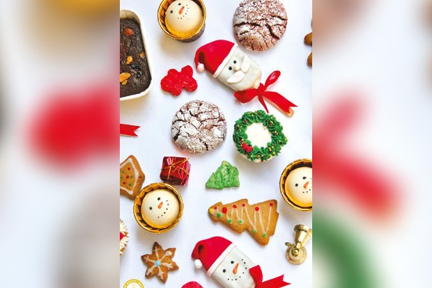 35 home bakers come together for a bake sale 35 home bakers come together for a bake sale