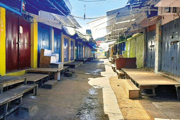 Nilgiris business establishments closed as a mark of respect