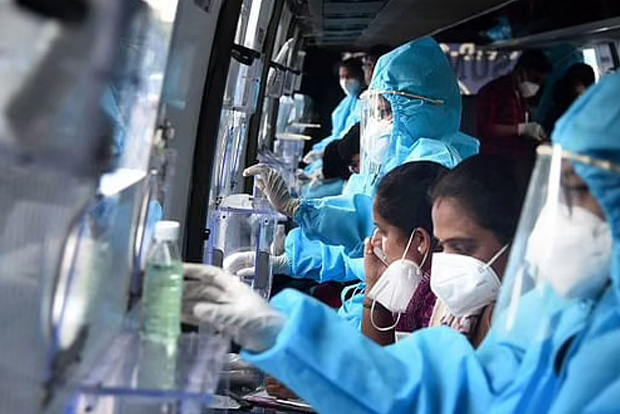 India logs 7,992 new Covid cases, 393 death India logs 7,992 new Covid cases, 393 death