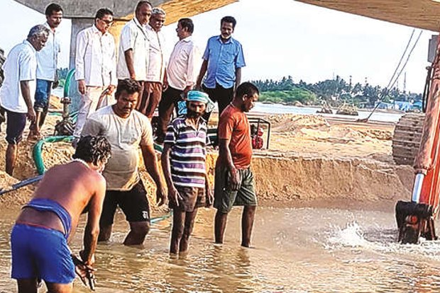 Drinking water pipes missing after recent floods in Ponnai