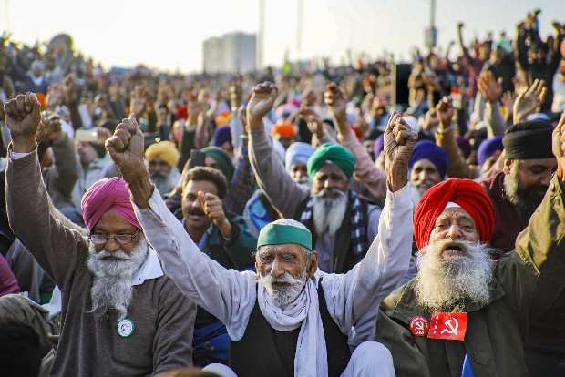 Tributes paid to ryots dead in Delhi stir