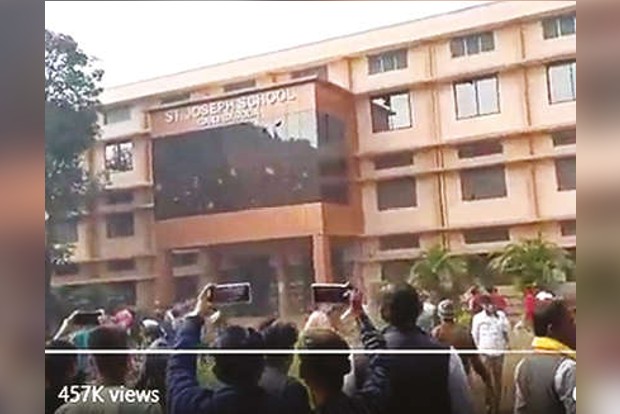 DeTect: Fake news prompts vandals to storm Madhya Pradesh school