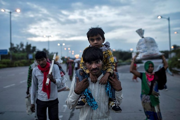 13 Pakistani migrants granted Indian citizenship in Jaipur