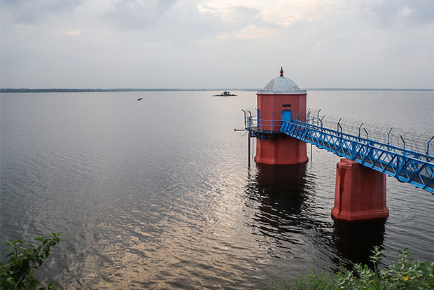 Chennai lakes storage touches 11,000 mcft for first time following heavy rains Chennai lakes storage touches 11,000 mcft for first time following heavy rains