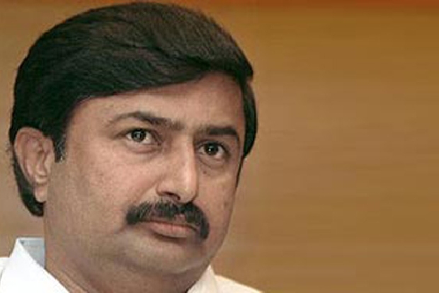 Minister Swaminathan tests positive for Covid-19, hospitalised