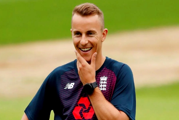 England pacer Curran ruled out of remainder of Sydneys campaign in BBL