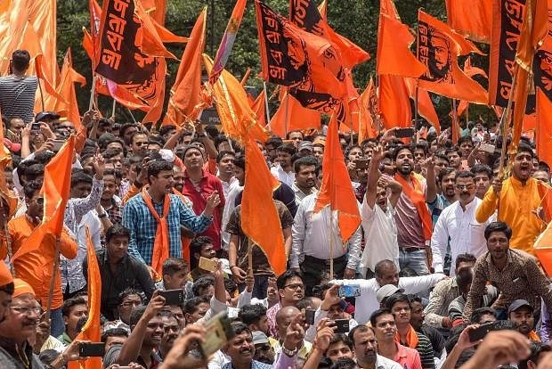 Security tightened as Maratha activists threaten to cross Karnataka border Security tightened as Maratha activists threaten to cross Karnataka border