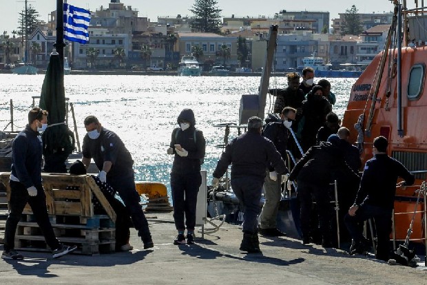 3 dead, many missing after migrant boat sinks off Greece