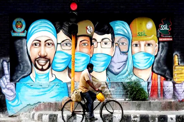 Centre advises states to follow five-fold strategy amid Omicron scare