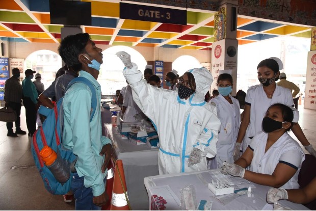 Maharashtra records highest spike of 23 Omicron cases, tally zooms to 88