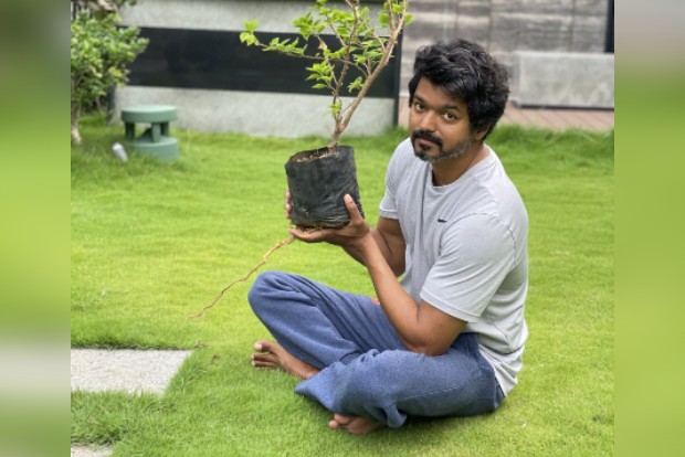 Actor Vijays Greener India post hits half-million likes on Twitter, fans celebrate