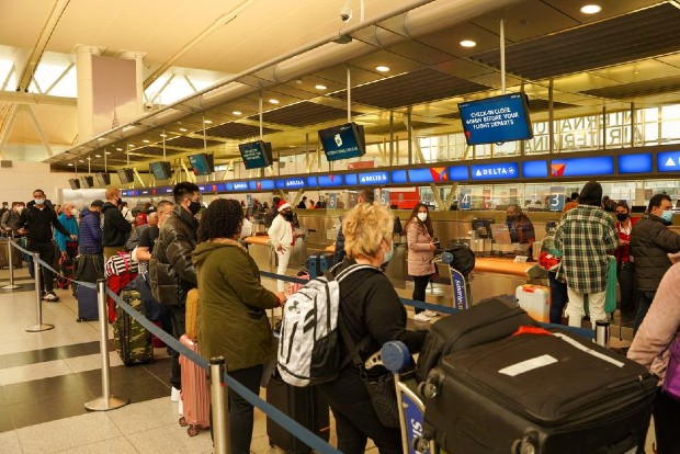 Thousands of flights canceled globally as Omicron mars Christmas weekend