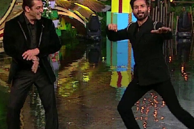 ‘Bigg Boss 15’: Salman, Shahid dance together, Karan proposes to Tejasswi on ‘Weekend Ka Vaar’