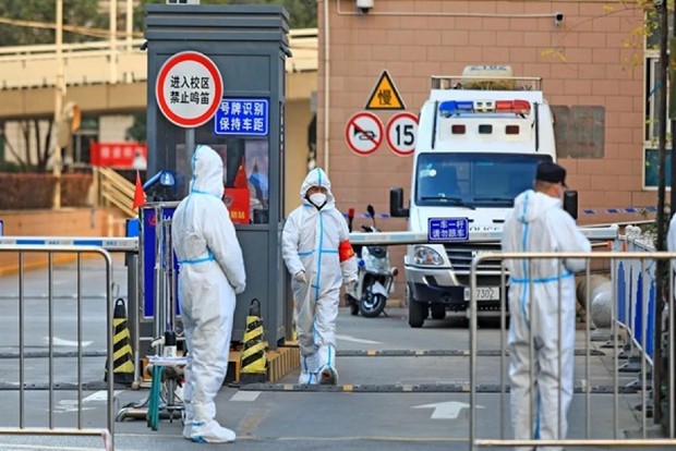 Chinas Xian reports 485 COVID-19 cases amid surge