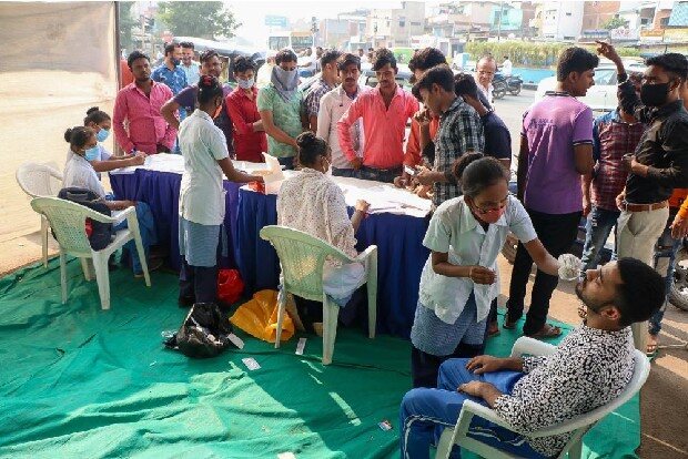 Daily Covid cases cross 200-mark in Gujarat, active caseload over 1,000