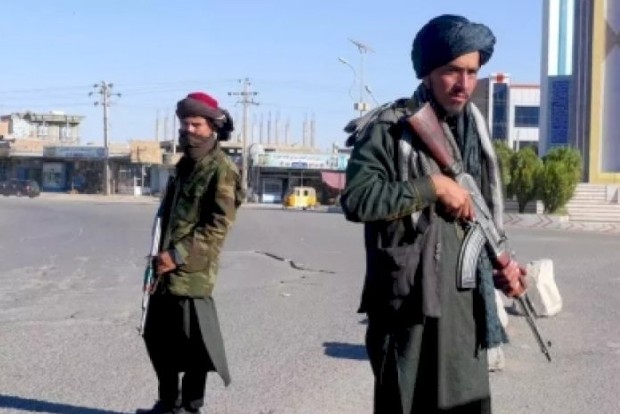 Taliban directive not to show heads of female mannequins in shops Taliban directive not to show heads of female mannequins in shops