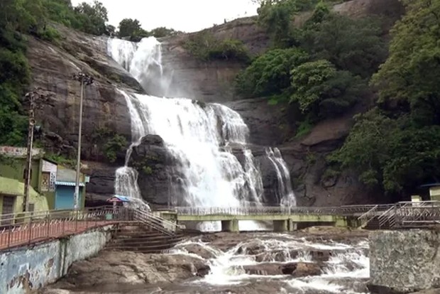 Bathing banned in Courtallam from Dec 31 Bathing banned in Courtallam from Dec 31