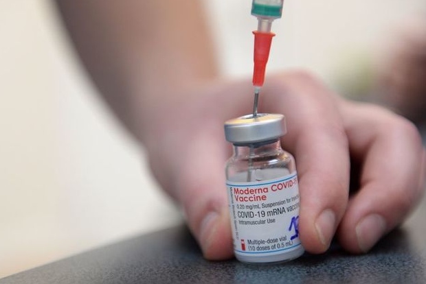 Singapore approves Modernas COVID-19 vaccine in Asia first