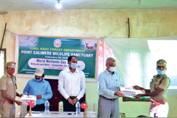 Forest dept holds workshop on birdlife, wetland conservation