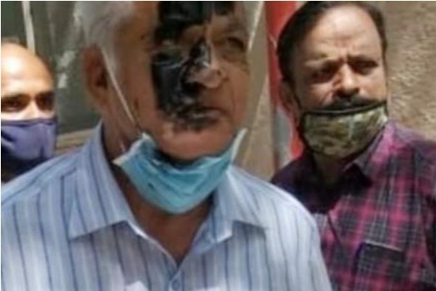 Advocate smears ink on rationalist Kannada writer Bhagavan