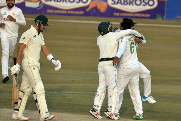 Pak reduce SA to 106/4 after Nortjes 5-wkt haul on Day 2