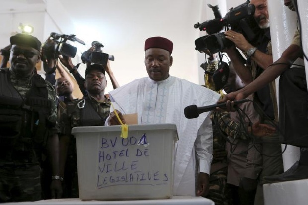 Niger to hold second round of presidential vote next month