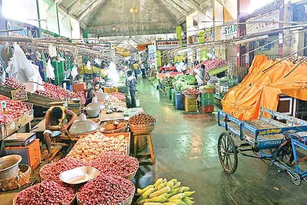 Market committee does not have powers to lock and seal: HC