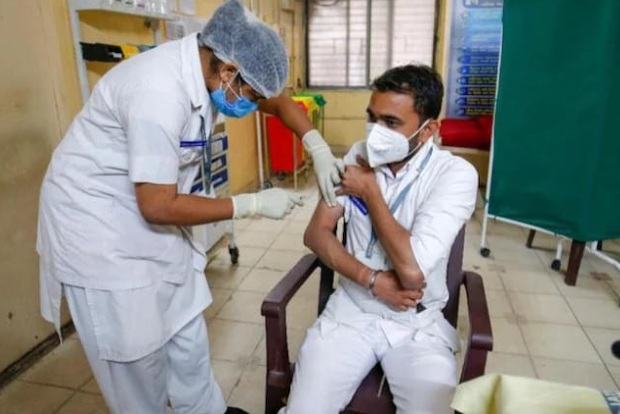 Over 15L vaccinated, 11 hospitalised in inoculation drive: Health Ministry