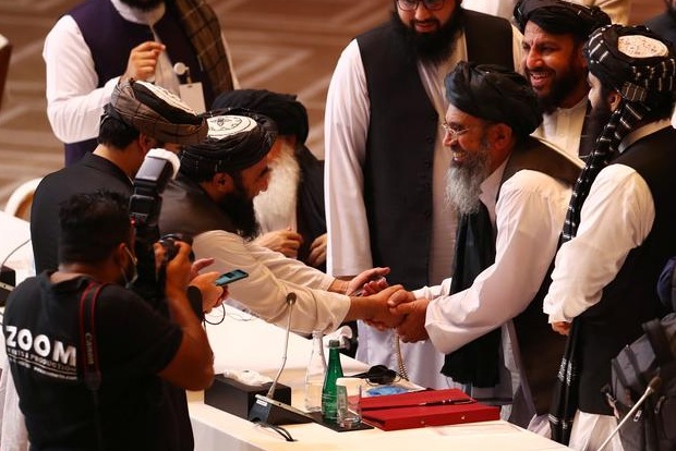 Afghan negotiating team warns Taliban it must resume talks Afghan negotiating team warns Taliban it must resume talks