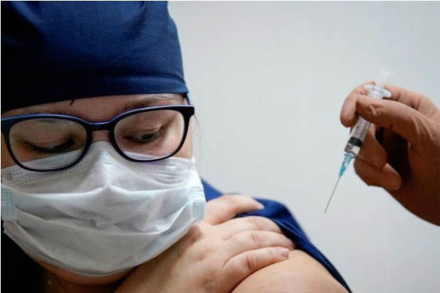 Moscow begins booster vaccine campaign as cases surge