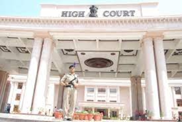 Allahabad HC gets tough on dress code for lawyers Allahabad HC gets tough on dress code for lawyers