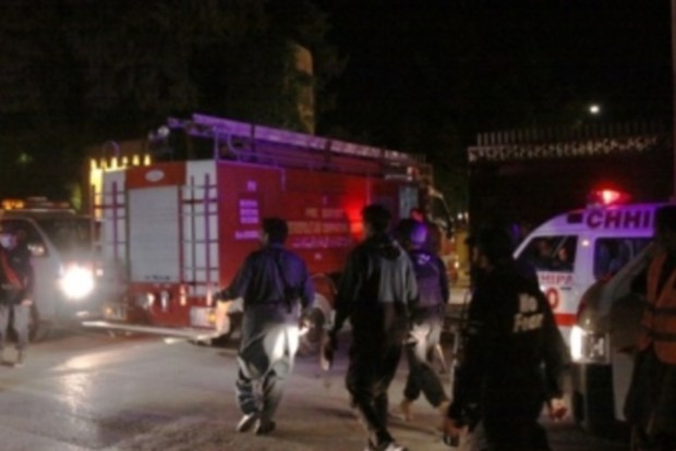4 injured in Pak blast 4 injured in Pak blast