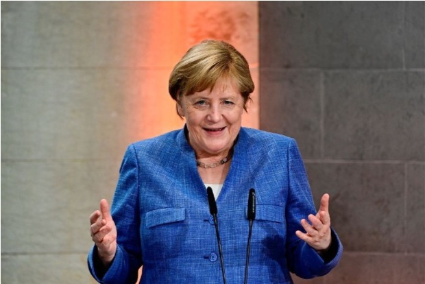 UK PM Johnson meets Germanys Merkel with COVID travel rules in focus