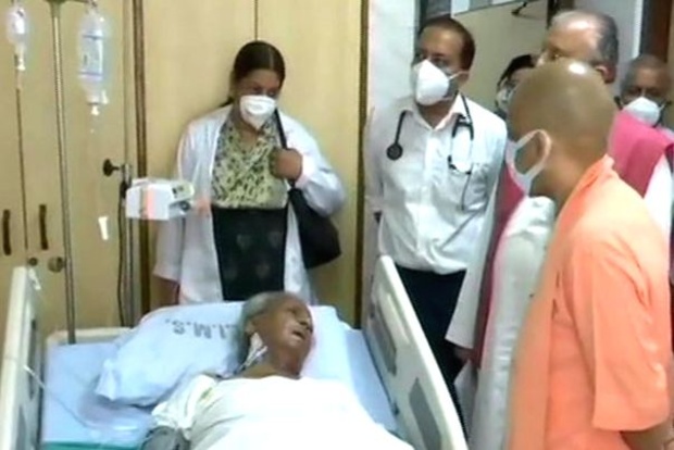 Yogi visits ailing Kalyan Singh