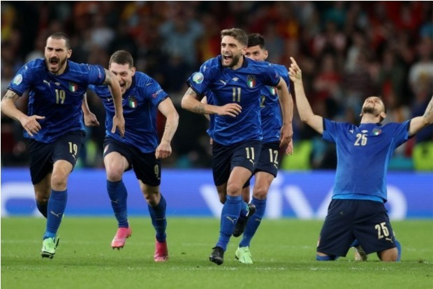 Italy reach final to continue storming comeback from World Cup failure Italy reach final to continue storming comeback from World Cup failure