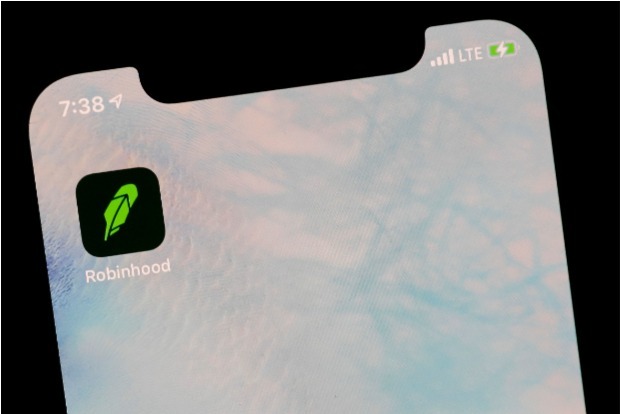 Robinhood IPO faces threat of retail snub on Reddit