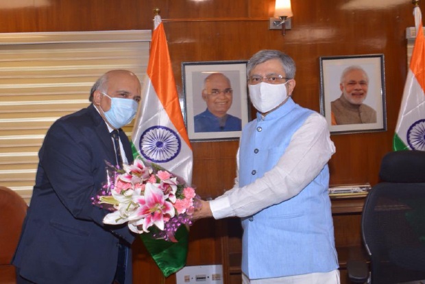 Ashwini Vaishnaw takes charge as Minister of Railways Ashwini Vaishnaw takes charge as Minister of Railways